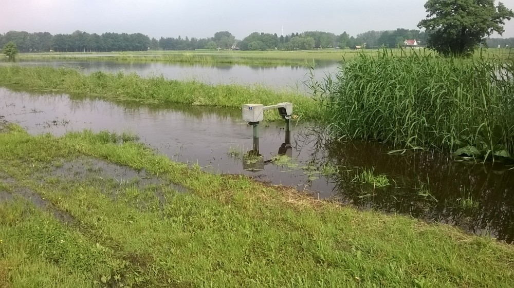VerdronkenStuwEnInundatieBeekerloopAsten.jpg