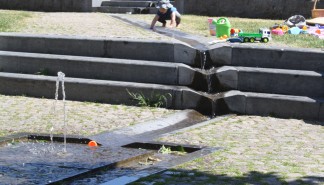 Spelen met water_4.JPG