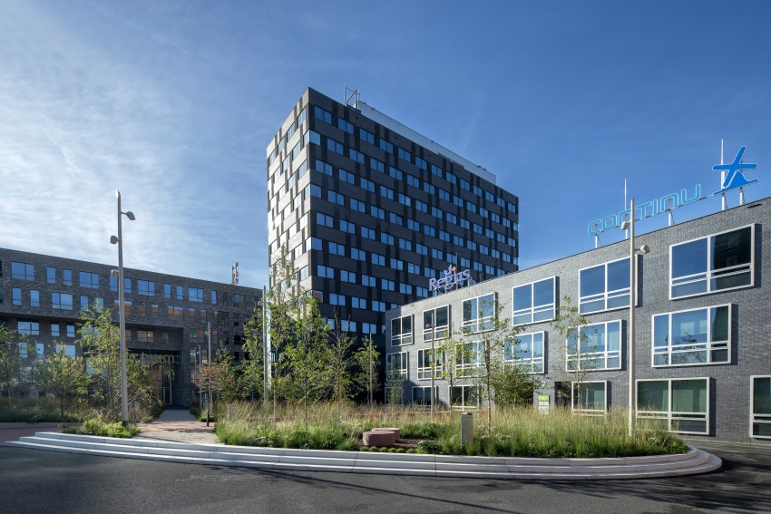 Eindhoven Airport 3 Vergroening plein Flightforum-Bartvanvlijmen